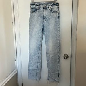 90’s Loose High Rise Jeans